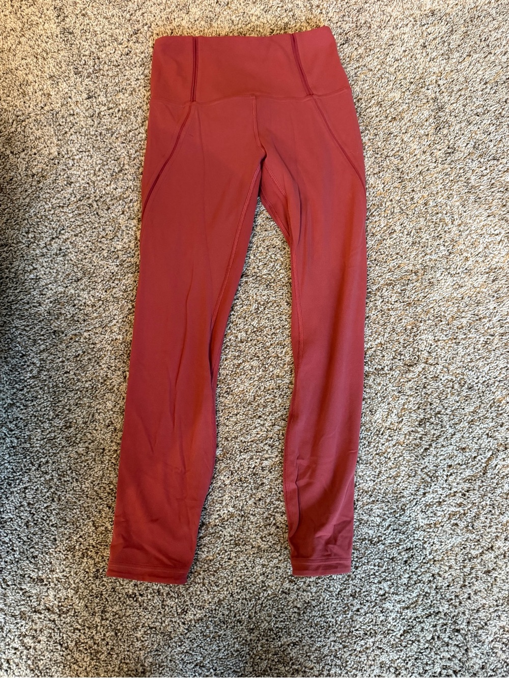 lululemon Leggings in maroon